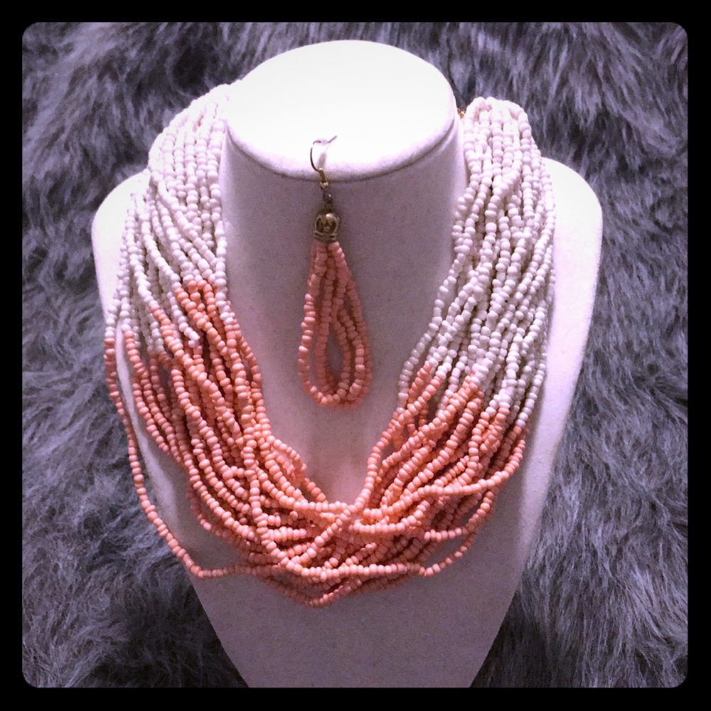 Women’s beaded necklace